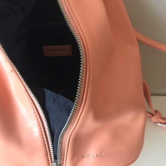 NEW Matt & Nat Backpack - Picture 6 of 8